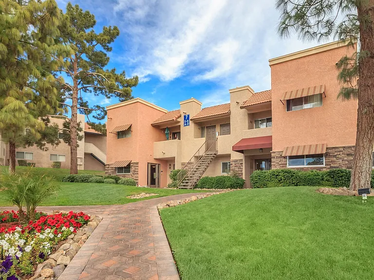 Desert Bay Apartments — Photo 18