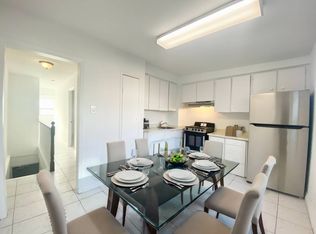 195 Blackthorn Ave #3, Toronto, ON M6N 3H7