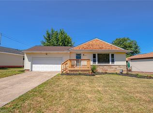 5000 Ridgebury Blvd, Lyndhurst, OH 44124