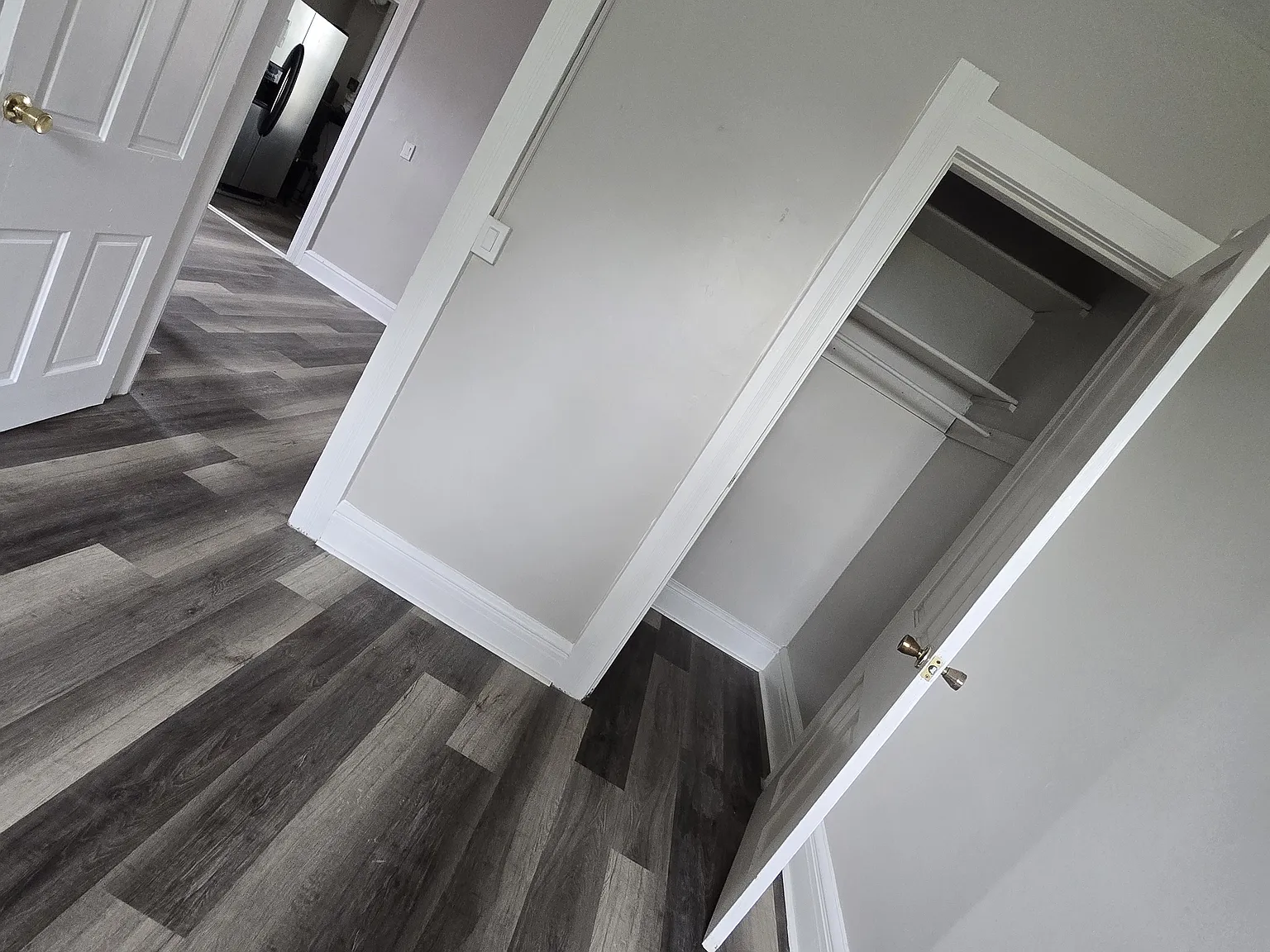 1014 Superior — Photo 2