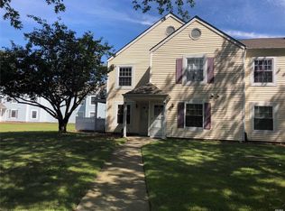 123 Fairview Cir, Middle Island, NY 11953