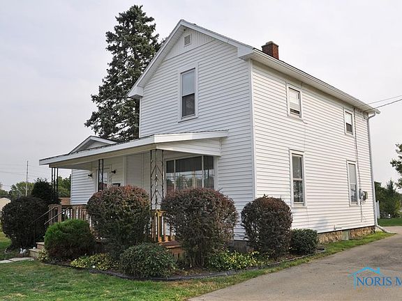 2nd image of 429 Pine St