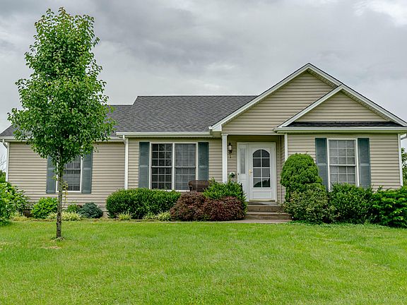 2nd image of 195 Briscoe Ln