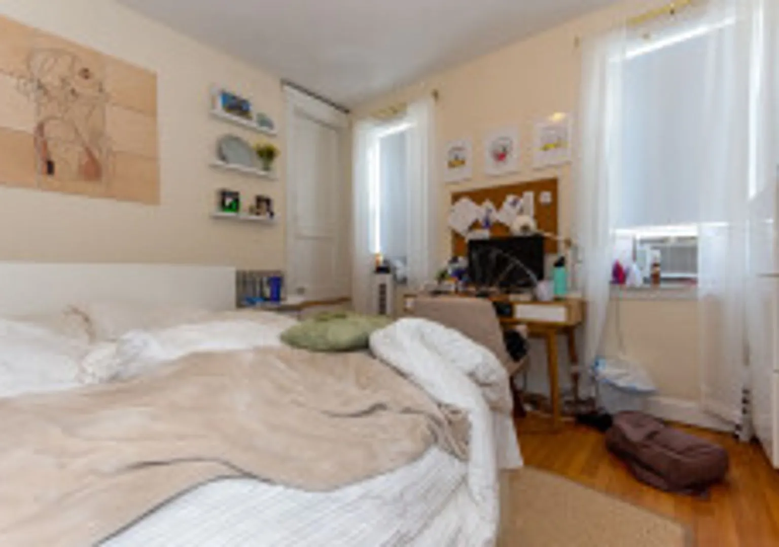 Brookline (BU) 3 BR apartment_9/1/26 (H&HW Included, Parking Available) — Photo 3