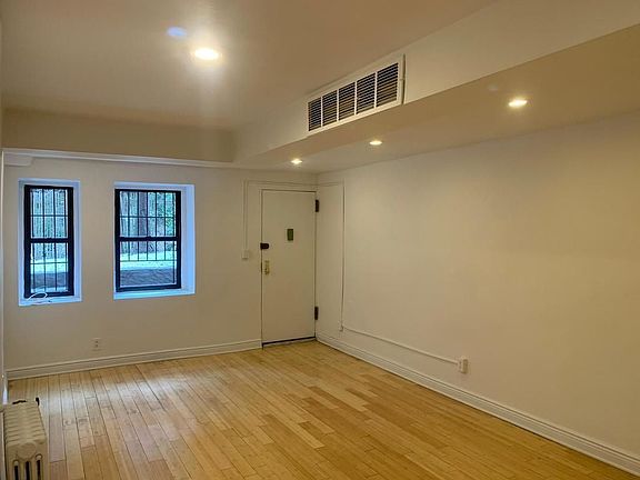 5th image of 434 E 83rd St