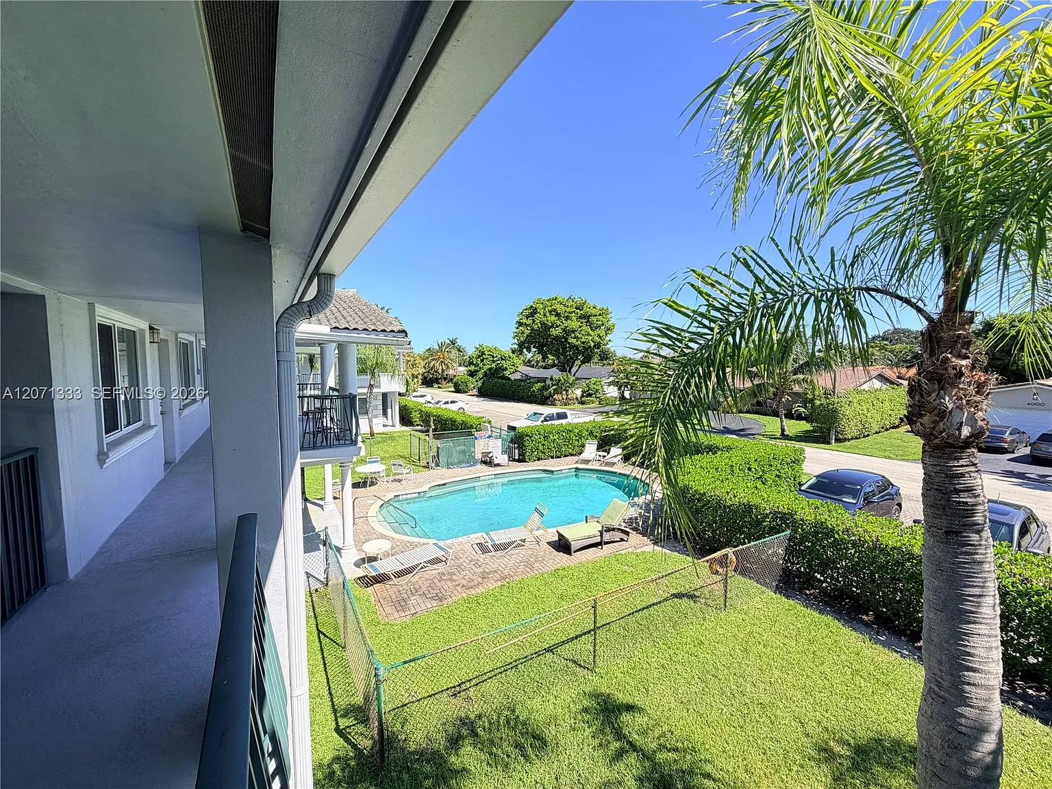 Coral Ridge Place Condo — Photo 2