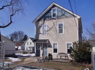 26 River St, Riverside, RI 02915