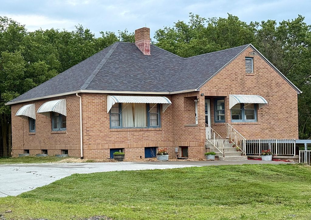 1465 170th Rd - Property Image