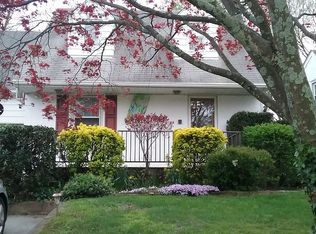 12 W Holly Oak Rd, Wilmington, DE 19809