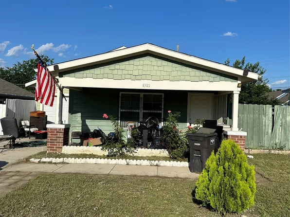 1315 Driess St, Fort Worth, TX 76104
