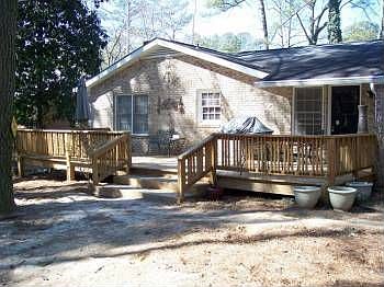 4th image of 1569 Darwen Ln