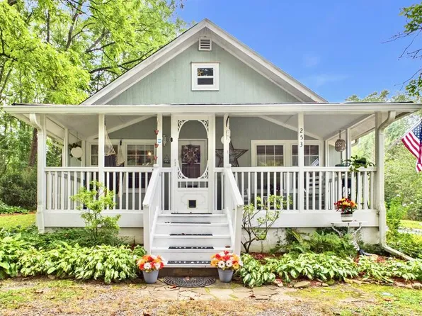253 Truett Camp Rd, Hayesville, NC 28904