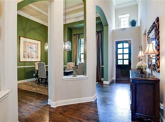 5th image of 7053 Portobello Dr