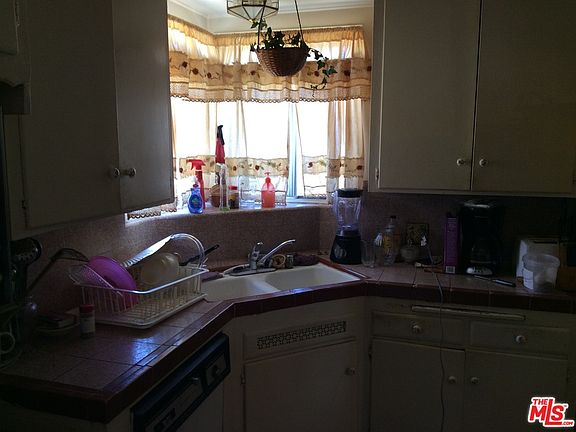 5th image of 3317 W 118th Pl