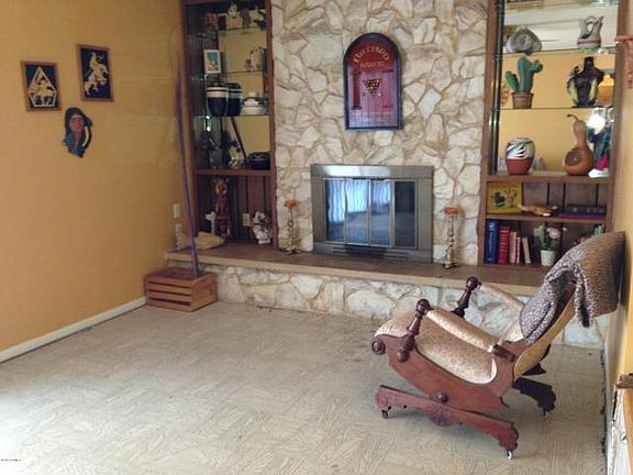 4th image of 4102 W Carol Ave