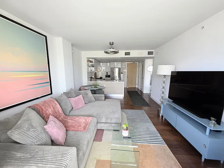 555 Fulton St #327 — Photo 1