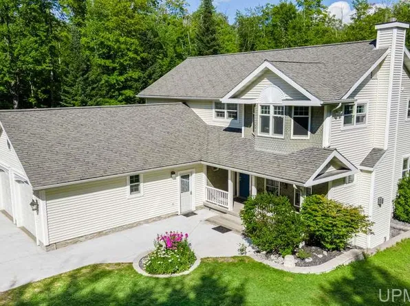 103 Westland Dr, Baraga, MI 49908