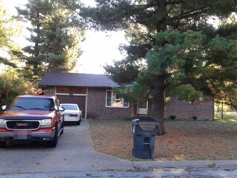 2nd image of 1116 Terrace Dr