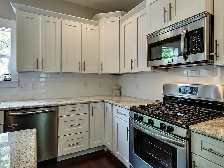 1015B Elvira Ave — Photo 10