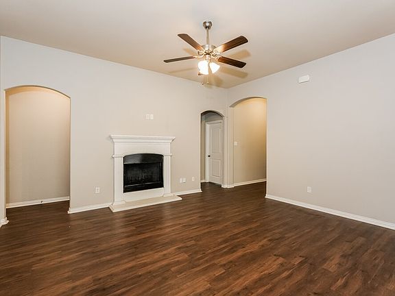 3rd image of 1937 Belshire Ct