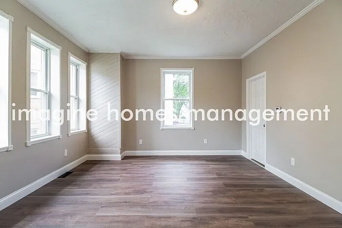 2816 Madison Rd — Photo 7