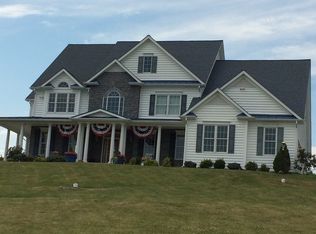 1113 Moonbow Dr, Westminster, MD 21157