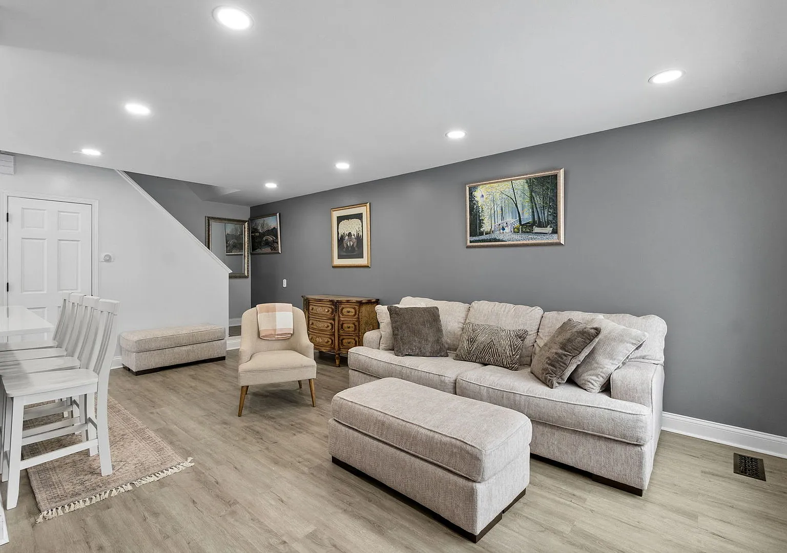 2 bed, 1.5 bath, 1053 sqft, $2,350 — Photo 3