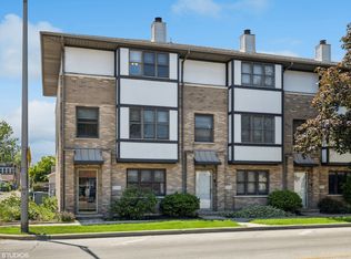 7704 Harvard St, Forest Park, IL 60130