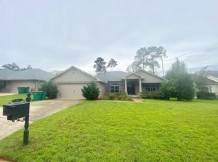 6037 Trestle St, Crestview, FL 32536