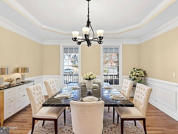 4th image of 3316 Keenland Rd