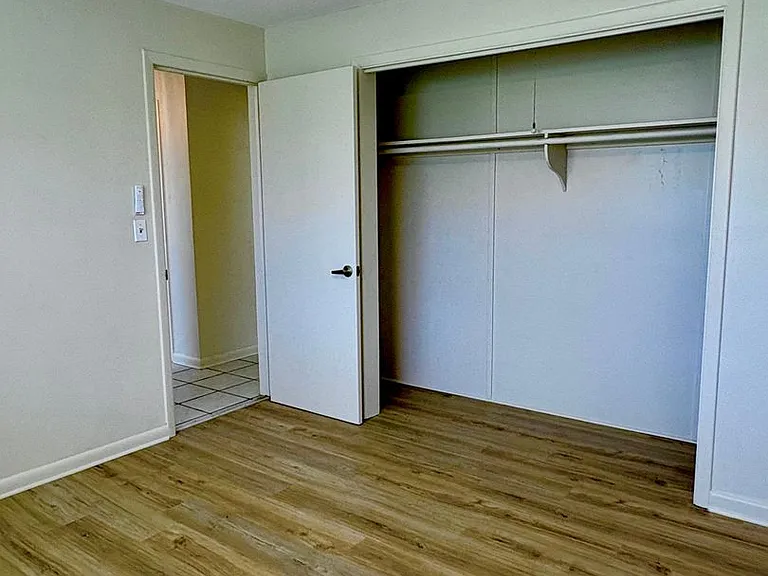 2680 NE Indian River Dr — Photo 25