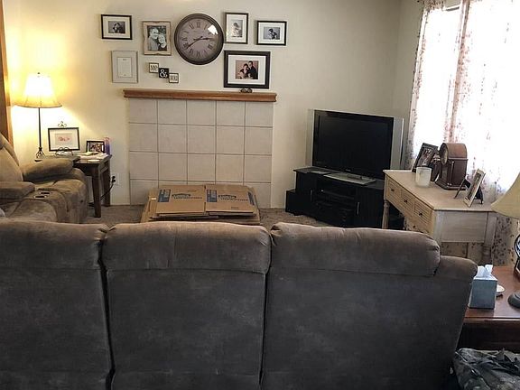 4th image of 1206 N Country Club Cir