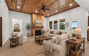 5th image of 6138 New Hope Rd
