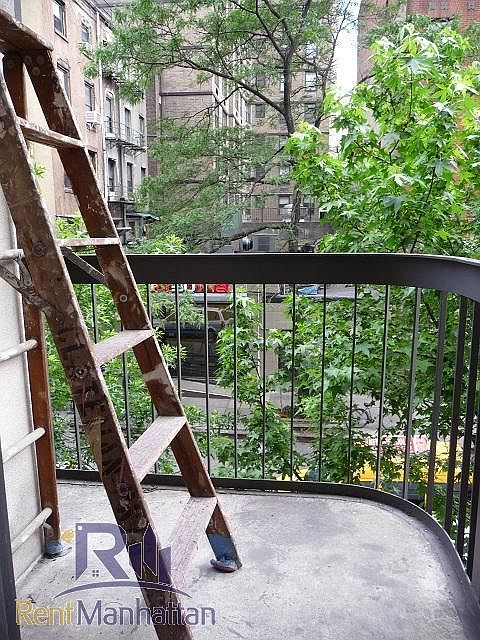 1st image of 155 E 30th St APT 3C
