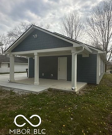 3rd image of 3514 Luewan Ct