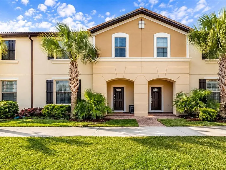8928 Adriatico Ln — Photo 1