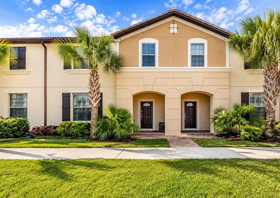 8928 Adriatico Ln
