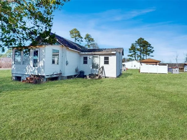 8 Corapeake Rd, Corapeake, NC 27926