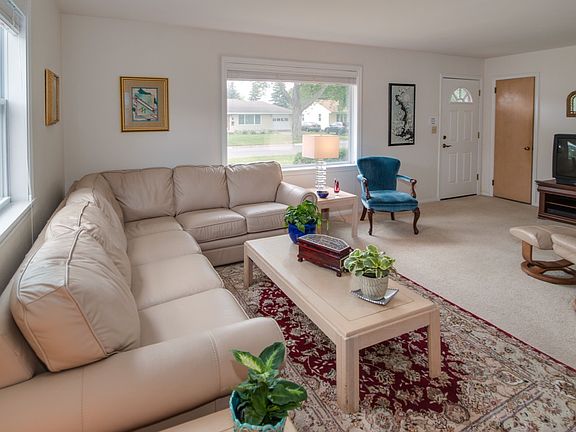 Open & Airy Main Floor