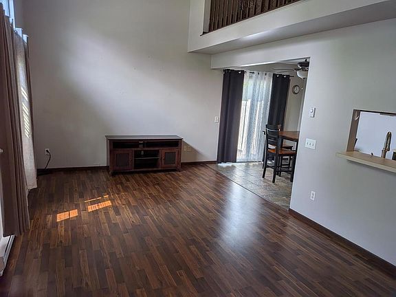 2nd image of 1006 SAWYER DRIVE