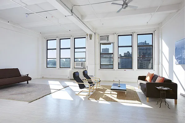 Sold by Stribling | media 3