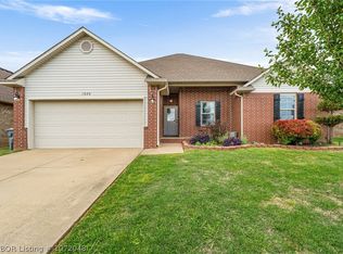 1820 Fairbanks Dr, Barling, AR 72923