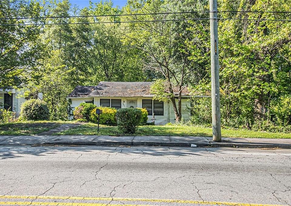 1st image of 2472 Perry Blvd NW