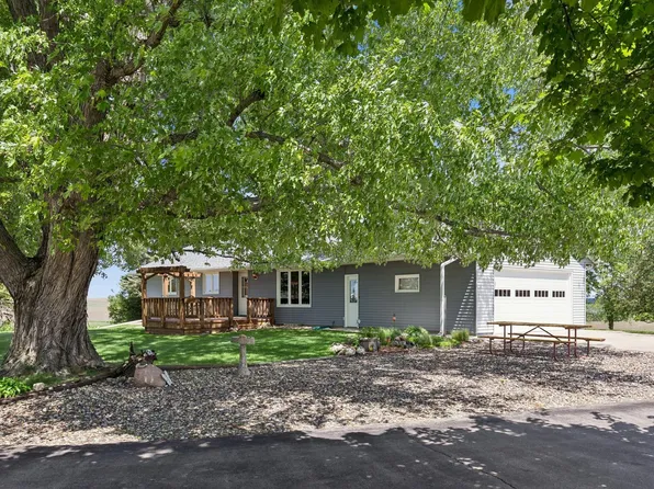 11230 Kane Trl, Northfield, MN 55057