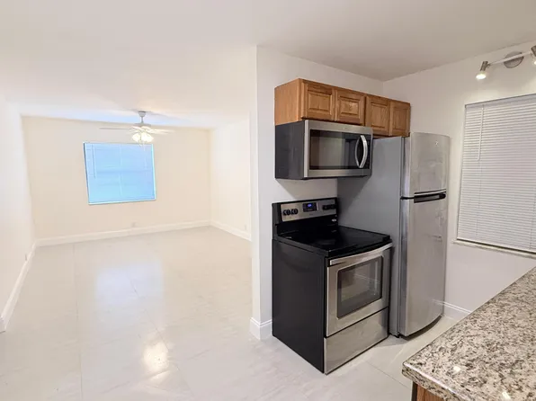 607 NE 29th Dr, Wilton Manors, FL