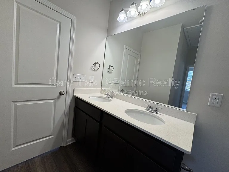 106 Titanium Dr — Photo 19