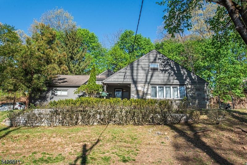 1st image of 123 Smull Ave
