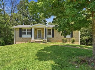 413 Clearwater Dr, Nashville, TN 37217