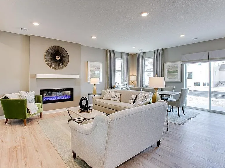 126XX Erskin Cir NE — Photo 9
