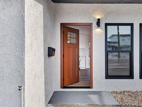 3rd image of 173 W 232nd Pl